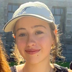 Meet your Posher, Olivia